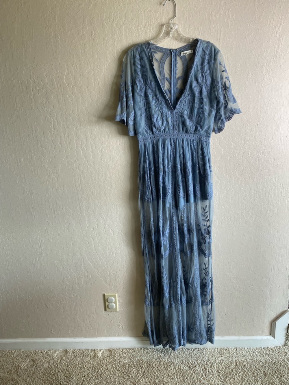 HONEY PUNCH WOMENS DUSTY BLUE LACE MAXI DRESS W/ROMPER SZ M BOHO FLORAL V-NECK